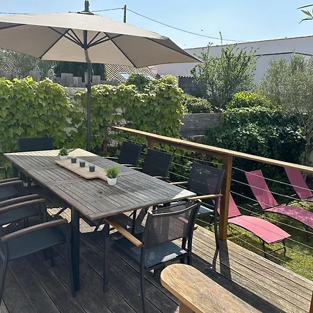 Maison Renovee Proche Et Centre-ville, 8 Pers, 4 Ch, Jardin, Terrasse, Wifi, Equipements Bebe - Fr-1-194-287 펜션 *