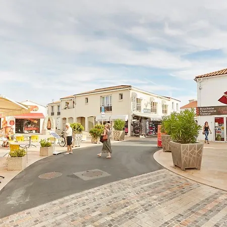 Holiday home Maison Renovee Proche Et Centre-ville, 8 Pers, 4 Ch, Jardin, Terrasse, Wifi, Equipements Bebe - Fr-1-194-287 La Tranche-sur-Mer